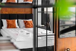 Q18 ApartHotel