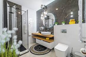 Q18 ApartHotel