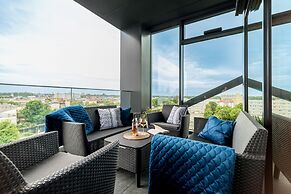 Q18 ApartHotel