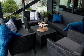 Q18 ApartHotel