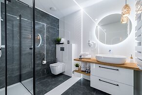 Q18 ApartHotel