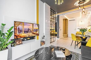 Q18 ApartHotel