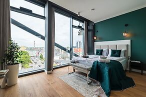 Q18 ApartHotel