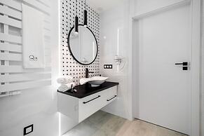 Q18 ApartHotel