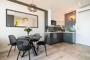 Q18 ApartHotel