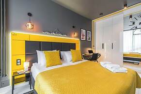 Q18 ApartHotel