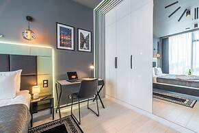 Q18 ApartHotel