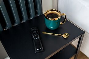Q18 ApartHotel