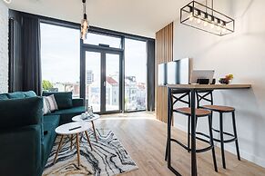 Q18 ApartHotel