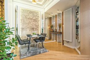 Q18 ApartHotel