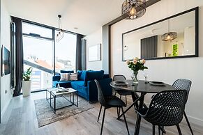 Q18 ApartHotel
