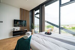 Q18 ApartHotel