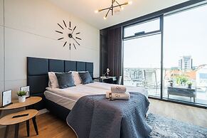 Q18 ApartHotel