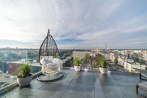 Q18 ApartHotel
