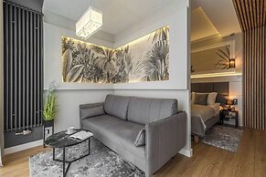Q18 ApartHotel