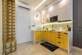 Q18 ApartHotel