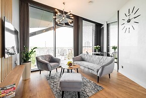Q18 ApartHotel