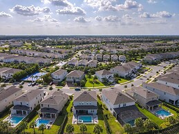 Encanto 5br Upscale Home In Encore Near Disney 5 Bedroom Home by Redaw