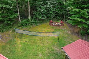 Andy Woods Lodge - 4 Bedrooms, 1.5 Baths, Sleeps 8 4 Home by RedAwning