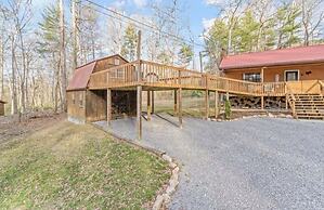 Andy Woods Lodge - 4 Bedrooms, 1.5 Baths, Sleeps 8 4 Home by RedAwning