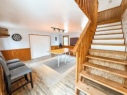 Andy Woods Lodge - 4 Bedrooms, 1.5 Baths, Sleeps 8 4 Home by RedAwning