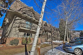 Charming Aspen Retreat - Bus To Ski Areas 2 Bedroom Condo by Redawning