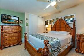 Sugar Beach Resort, #412 1 Bedroom Condo by RedAwning