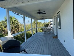 Ocean Sunrise 3 Bedroom Home by RedAwning
