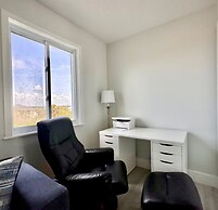 Ocean Sunrise 3 Bedroom Home by RedAwning