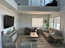 Ocean Sunrise 3 Bedroom Home by RedAwning