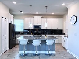 5 Bed 5 Bath South Facing Pool Home Storey Lake 5 Bedroom Home by RedA