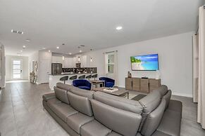 Storey Lake 9 Bedroom Villa With Games Room 9 Home