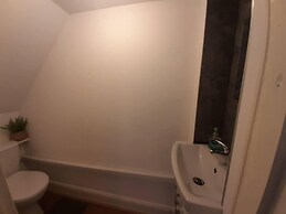 Stylish 4 bed House - 15 min to Manchester Centre