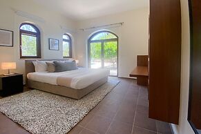 Phaedrus Living Luxury Villa Kathikas