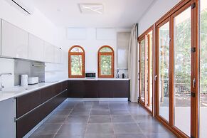 Phaedrus Living Luxury Villa Kathikas
