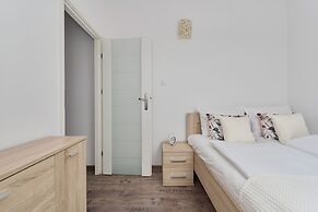 Semaforowa Apartment Wroclaw by Renters