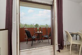 Semaforowa Apartment Wroclaw by Renters
