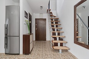 Semaforowa Apartment Wroclaw by Renters