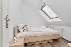 Semaforowa Apartment Wroclaw by Renters