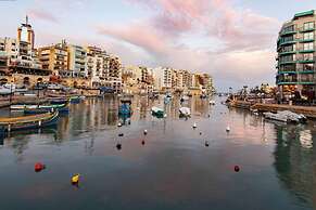 Remarkable 2-bed Apartment in St Julians