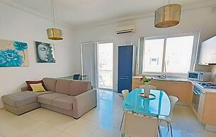 Remarkable 2-bed Apartment in St Julians