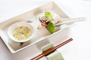 Hera Classic Boutique Cruises