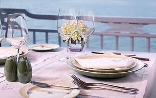 Hera Classic Boutique Cruises