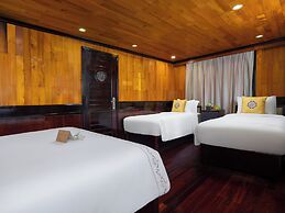 Hera Classic Boutique Cruises