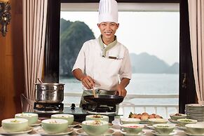 Hera Classic Boutique Cruises