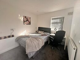 Birmingham Blissful Apartment With 2 Bedrooms