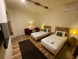 Dumani Nagar Hotel & Resort
