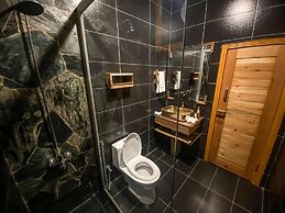 Dumani Nagar Hotel & Resort