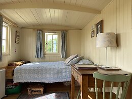 Oxton Hill Hideaway