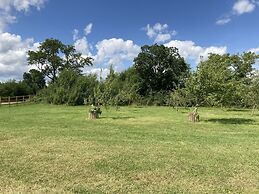 Oxton Hill Hideaway